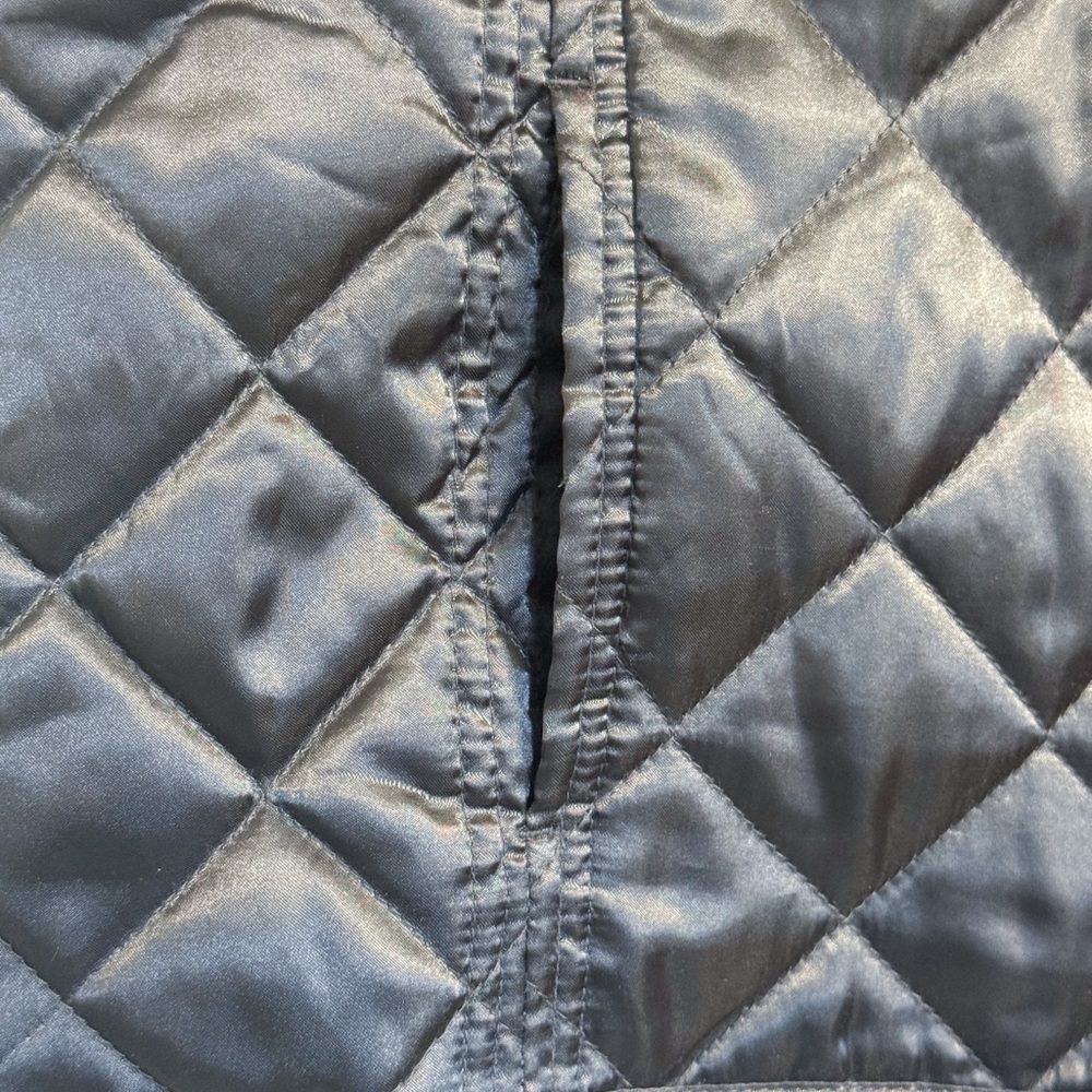 Covington Silver Gray Quilted Vest Women’s L Faux Fur Collar Zip Front - Picture 5 of 16